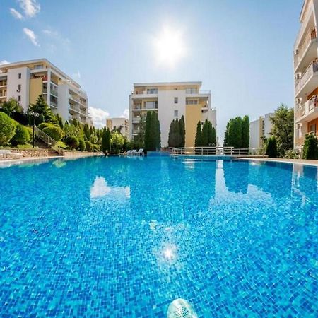 Fort Noks - Menada Apartments Sveti Vlas Exterior foto