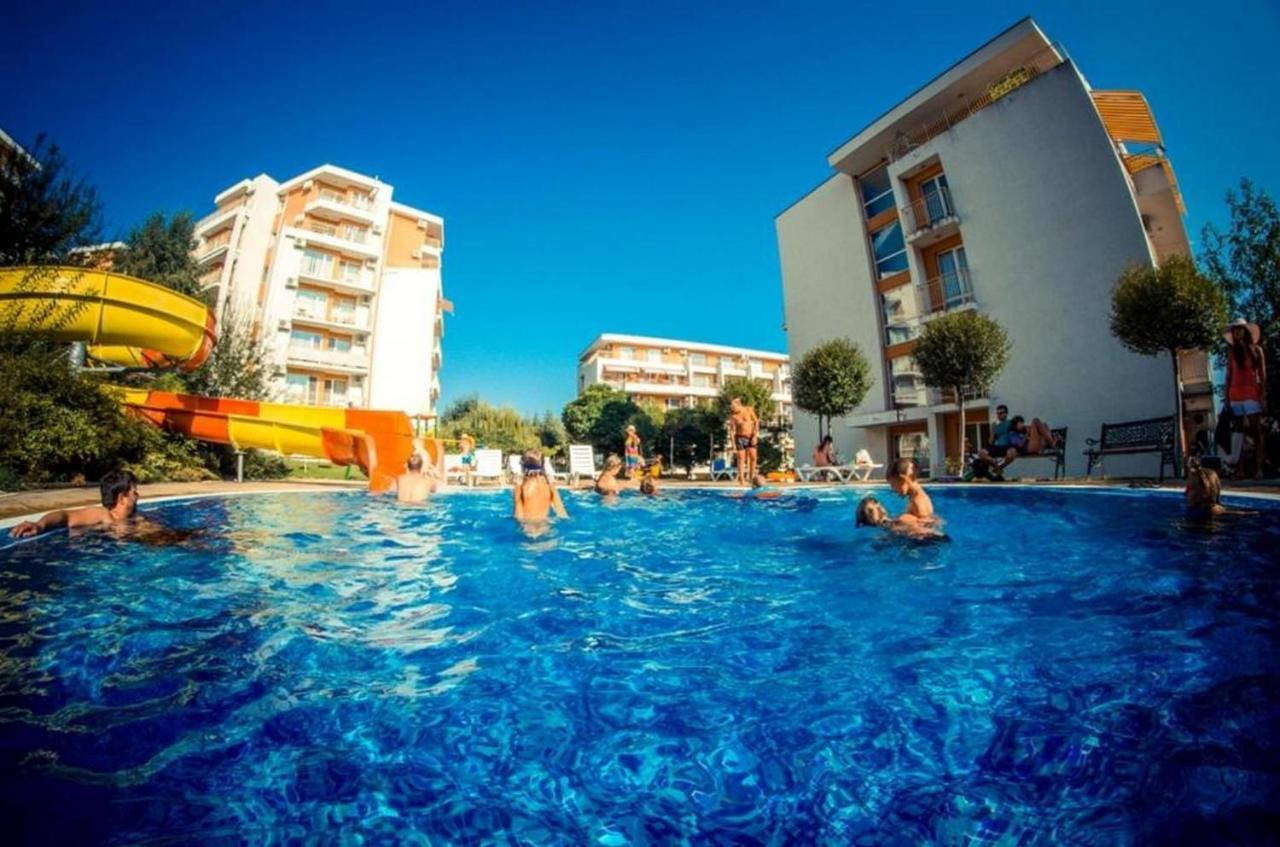 Fort Noks - Menada Apartments Sveti Vlas Exterior foto