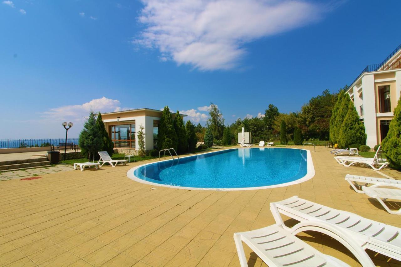 Fort Noks - Menada Apartments Sveti Vlas Exterior foto