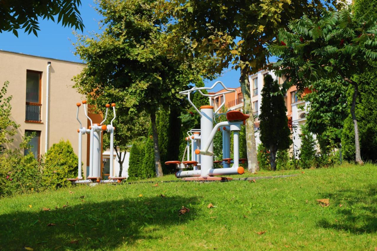 Fort Noks - Menada Apartments Sveti Vlas Exterior foto