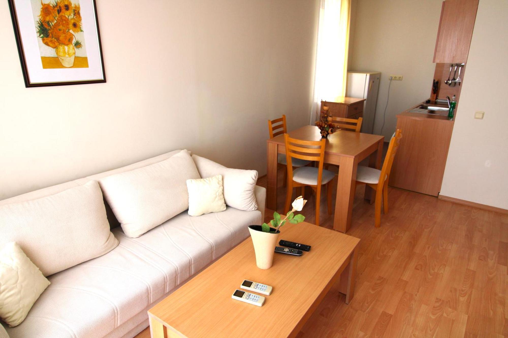 Fort Noks - Menada Apartments Sveti Vlas Exterior foto